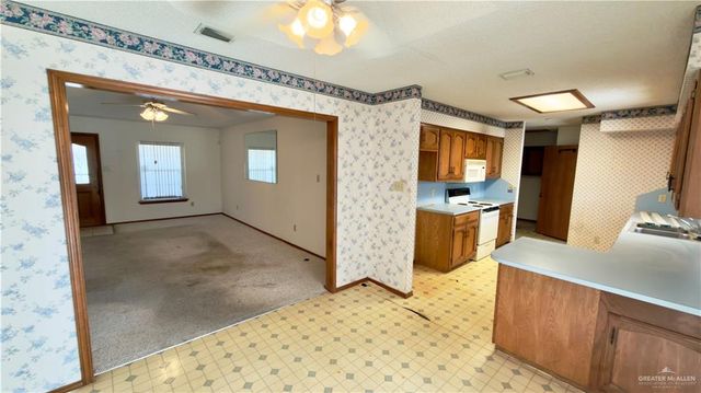 2003 Nicklaus Drive, Mission, TX 78572