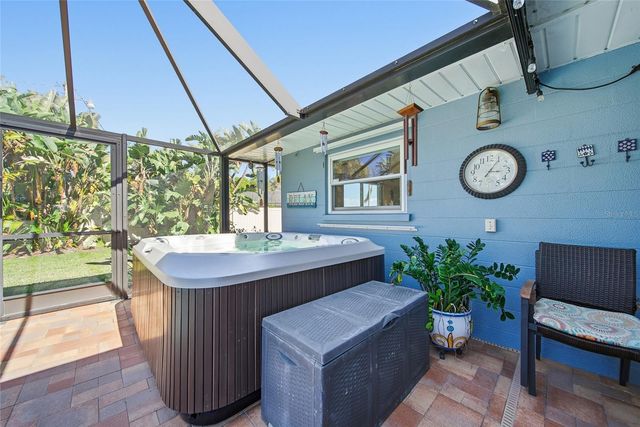 2904 NORWICH DRIVE W, Bradenton, FL 34205