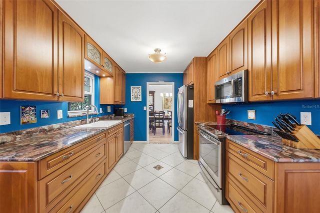 2904 NORWICH DRIVE W, Bradenton, FL 34205