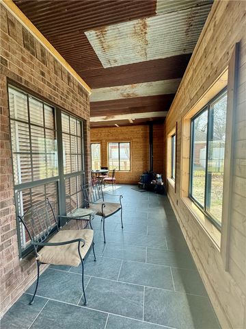 5 Tiffany Lane, Clarksville, AR 72830