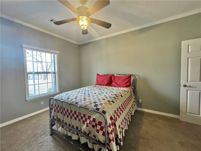 5 Tiffany Lane, Clarksville, AR 72830