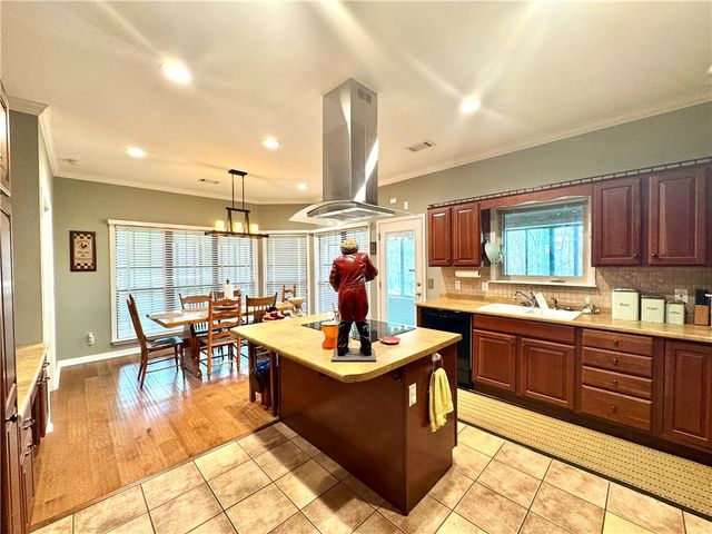 5 Tiffany Lane, Clarksville, AR 72830