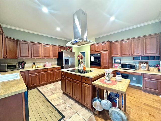 5 Tiffany Lane, Clarksville, AR 72830