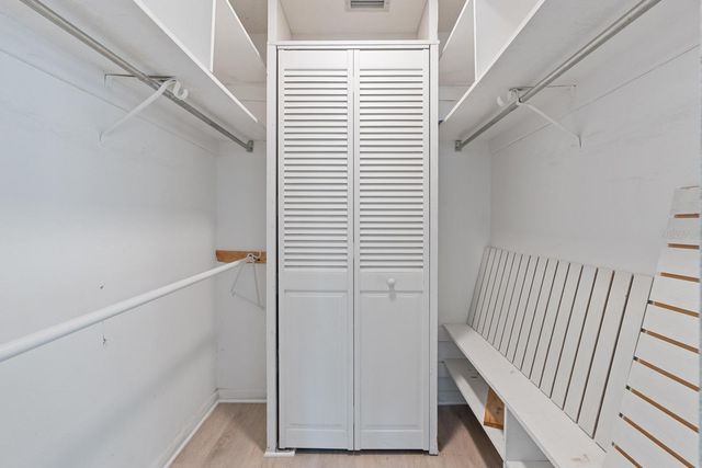 2650 COUNTRYSIDE BOULEVARD B307, Clearwater, FL 33761