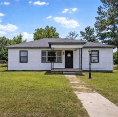 209 SE Main Street, Keota, OK 74941