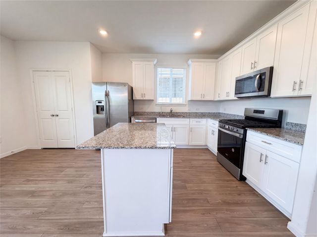 25635 Balsamroot Drive, Magnolia, TX 77355