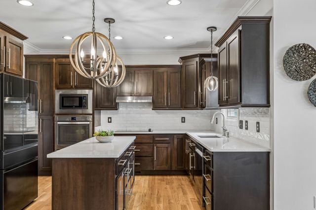 1404 Stewart Creek Rd, Murfreesboro, TN 37129
