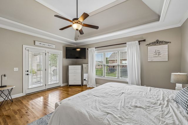 1404 Stewart Creek Rd, Murfreesboro, TN 37129