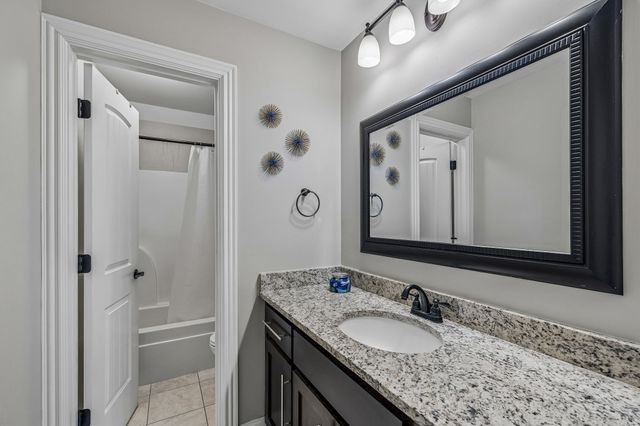 1404 Stewart Creek Rd, Murfreesboro, TN 37129