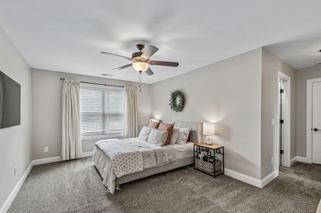 1404 Stewart Creek Rd, Murfreesboro, TN 37129