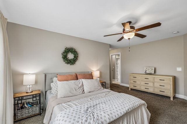 1404 Stewart Creek Rd, Murfreesboro, TN 37129