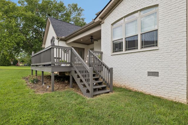 1404 Stewart Creek Rd, Murfreesboro, TN 37129