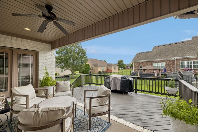 1404 Stewart Creek Rd, Murfreesboro, TN 37129