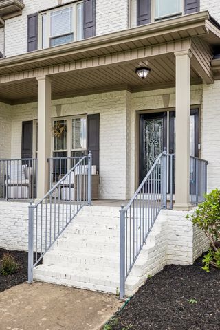 1404 Stewart Creek Rd, Murfreesboro, TN 37129