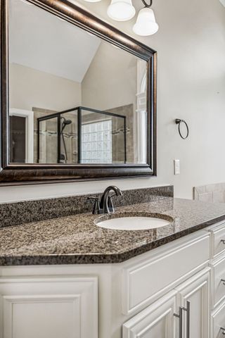 1404 Stewart Creek Rd, Murfreesboro, TN 37129