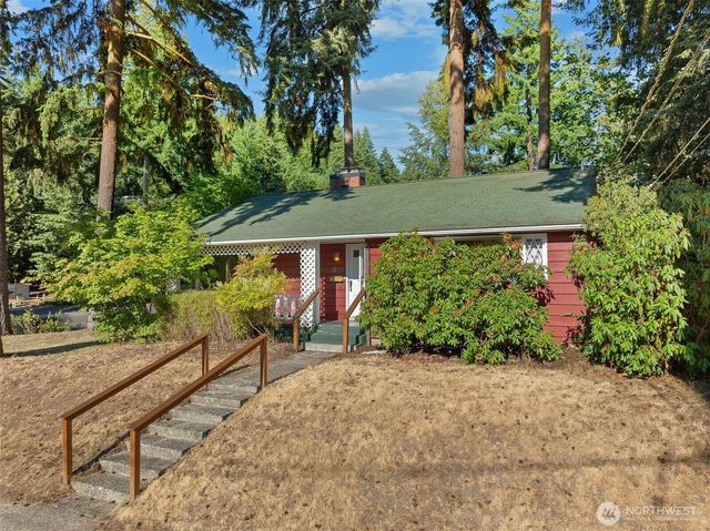 416 Columbia Avenue, Fircrest, WA 98466