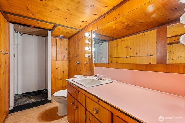 416 Columbia Avenue, Fircrest, WA 98466