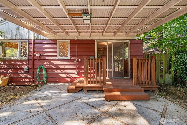 416 Columbia Avenue, Fircrest, WA 98466