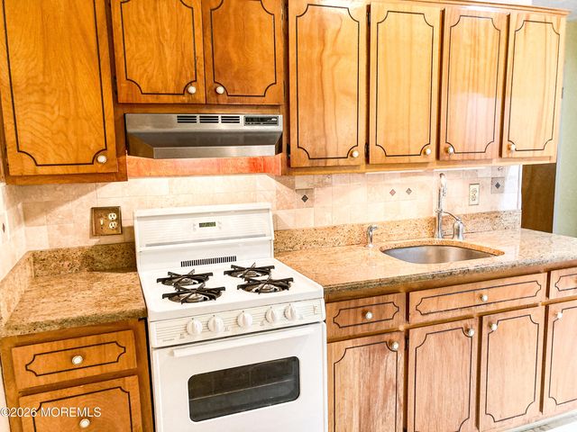 18 C Blue Jay Street, Manchester, NJ 08759
