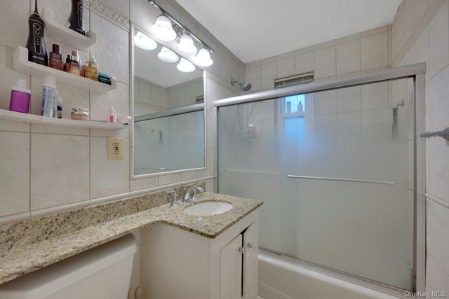 450 Pelham Road 3G, New Rochelle, NY 10805