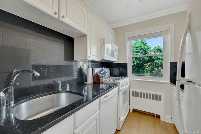 450 Pelham Road 3G, New Rochelle, NY 10805
