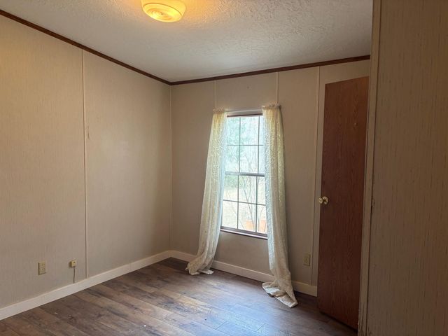 2500 Dorough Rd, Karnack, TX 75661