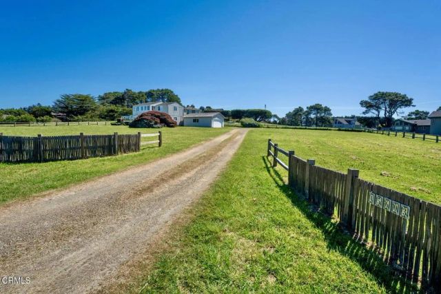 45603 South Caspar Drive, Mendocino, CA 95460