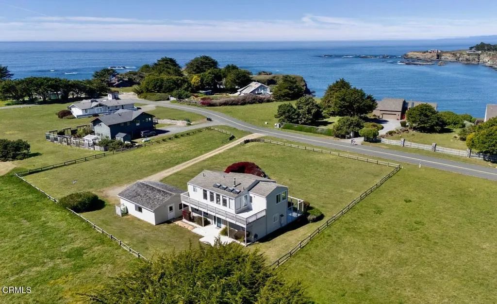 45603 South Caspar Drive, Mendocino, CA 95460