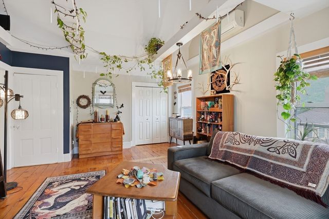 16 Evans Road 2, Marblehead, MA 01945