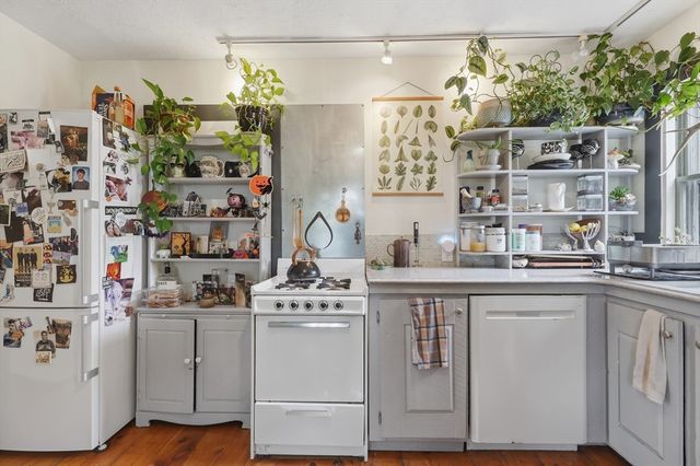 16 Evans Road 2, Marblehead, MA 01945