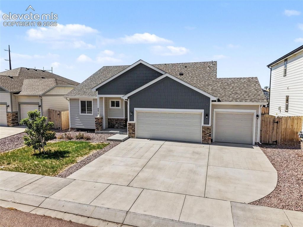 6876 Volga Drive, Colorado Springs, CO 80925 — photo 4