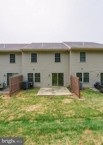 630 GLENBROOK DR, Harrisburg, PA 17110