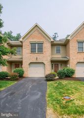 630 GLENBROOK DR, Harrisburg, PA 17110
