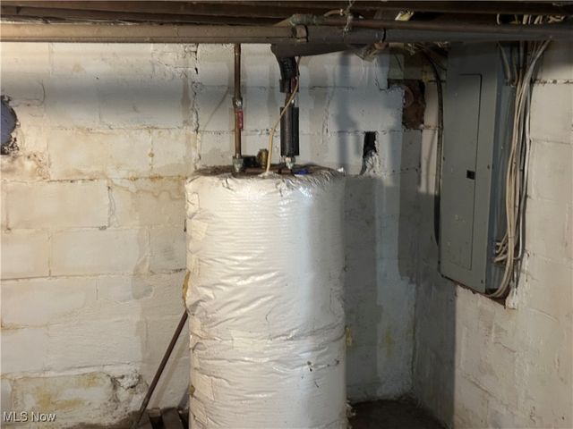 15292 Friendsville Road, Burbank, OH 44214