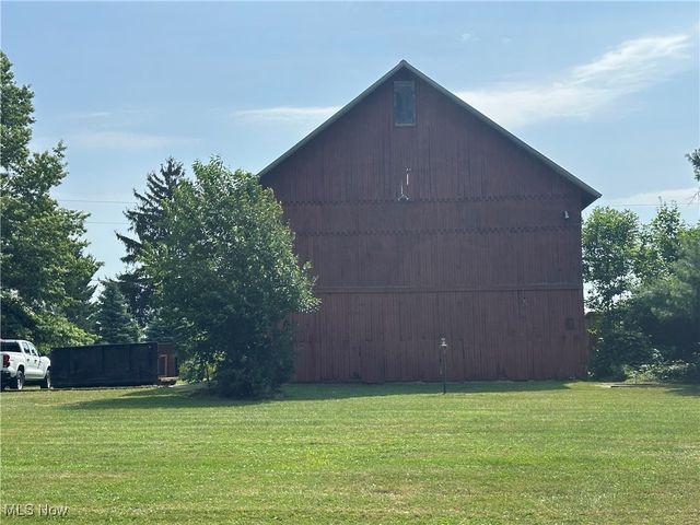 15292 Friendsville Road, Burbank, OH 44214