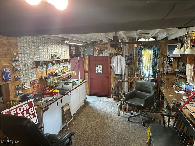 15292 Friendsville Road, Burbank, OH 44214