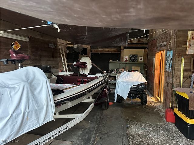 15292 Friendsville Road, Burbank, OH 44214