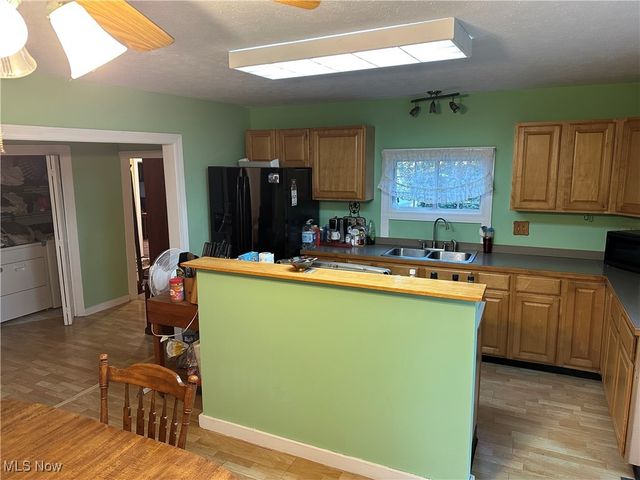 15292 Friendsville Road, Burbank, OH 44214