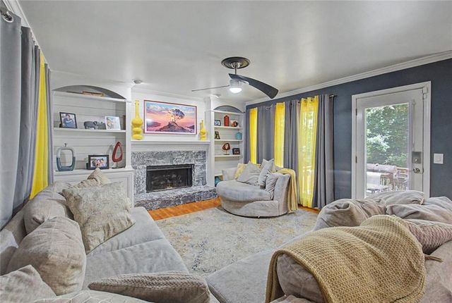 6028 Wyndham Woods Drive, Powder Springs, GA 30127