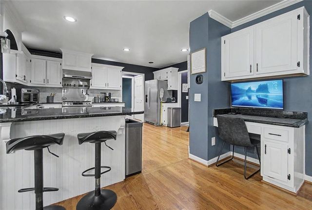 6028 Wyndham Woods Drive, Powder Springs, GA 30127
