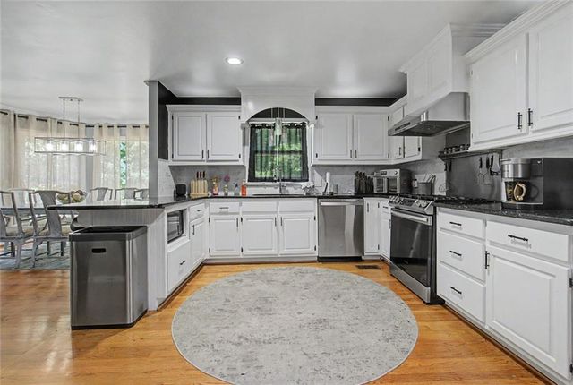 6028 Wyndham Woods Drive, Powder Springs, GA 30127