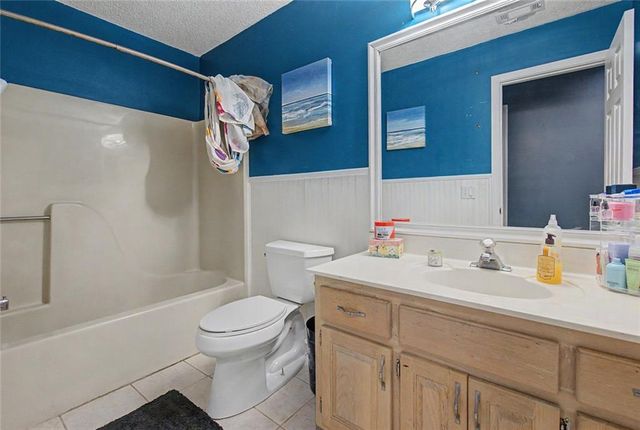 6028 Wyndham Woods Drive, Powder Springs, GA 30127