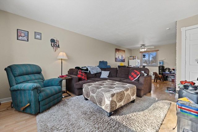 809 Ridgeway DRIVE, Pewaukee, WI 53072