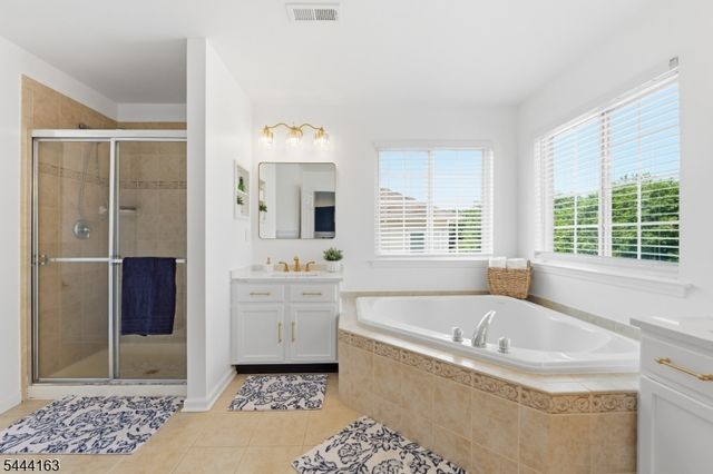 918 Timberline Dr, Jefferson Twp., NJ 07849