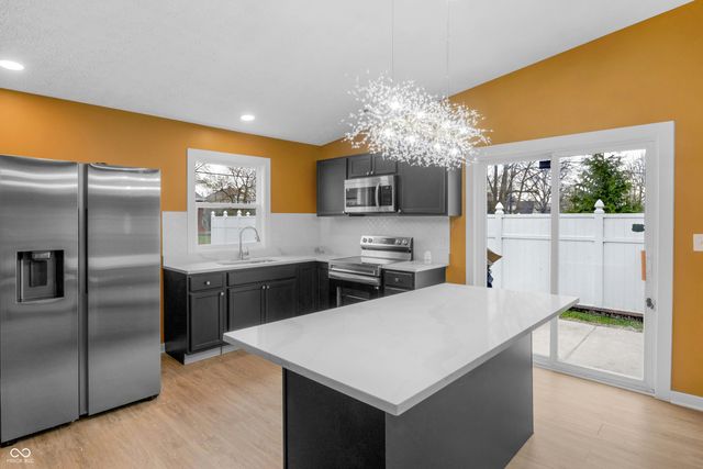 555 N Hamilton Avenue, Indianapolis, IN 46201
