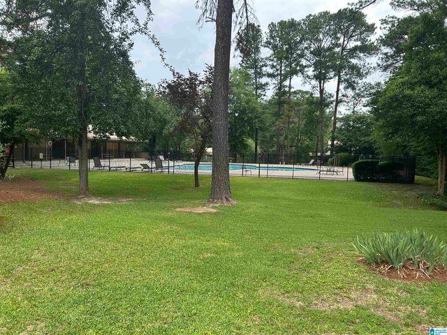 3101 Lorna Rd Apt 422, Hoover, AL 35216