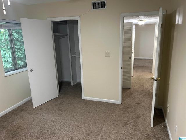 3101 Lorna Rd Apt 422, Hoover, AL 35216