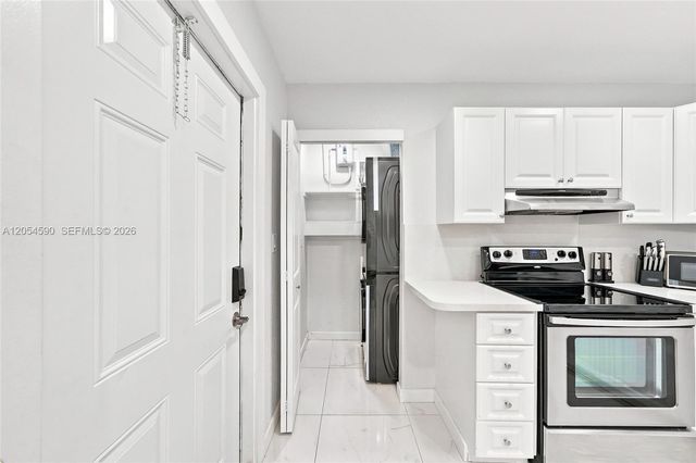 5632 SW 36th Ct, West Park, FL 33023