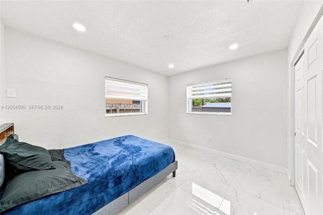 5632 SW 36th Ct, West Park, FL 33023