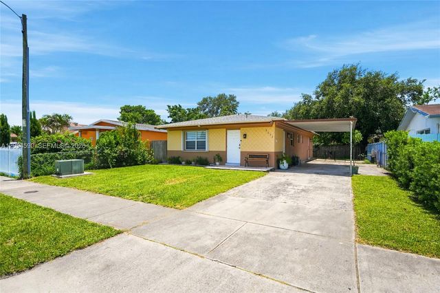 5632 SW 36th Ct, West Park, FL 33023